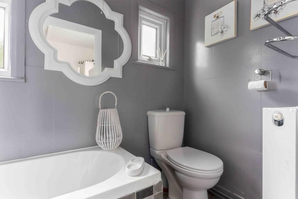 Contemporary 3 Bed House With Spacious Garden Close To Stratford London Exterior photo